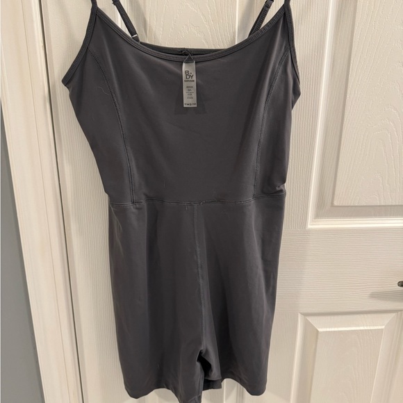 body suit - never worn - Picture 2 of 3